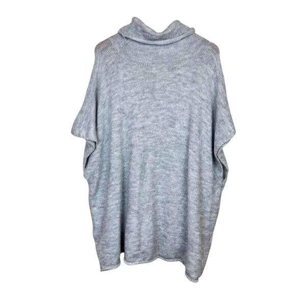 Universal Thread NWT Cowl Neck OSFM Gray Chunky Knit Pullover Poncho Sweater - Picture 5 of 12